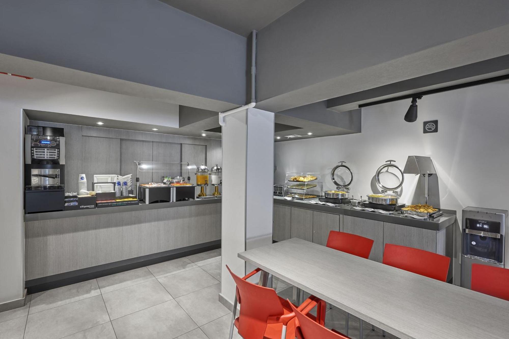 City Express Junior By Marriott Ciudad De Mexico Sullivan ภายนอก รูปภาพ