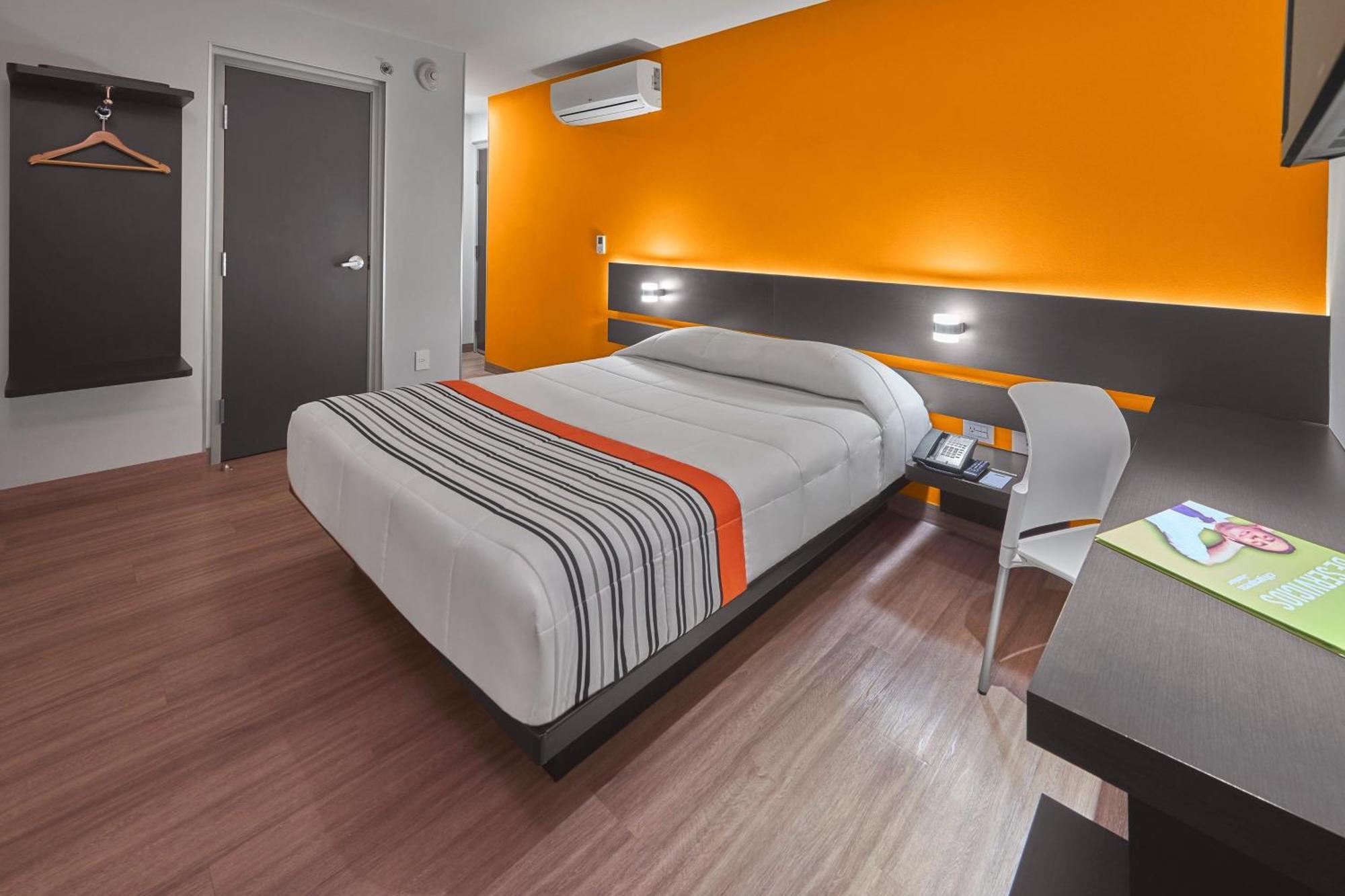 City Express Junior By Marriott Ciudad De Mexico Sullivan ภายนอก รูปภาพ